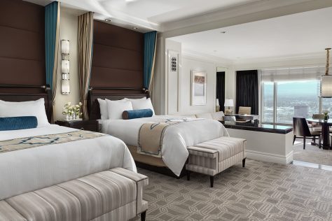 venetian hotel bed pillows